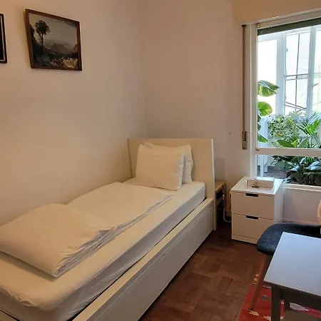 Cozy Near Airport , Metro And Train Station Lisbon